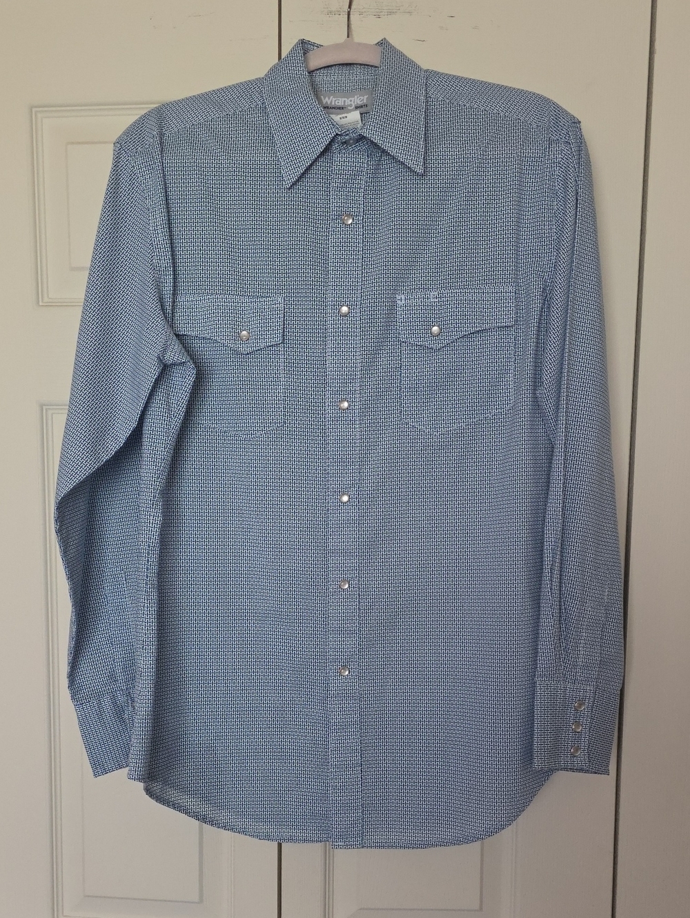 Wrangler Light Blue Long-Sleeve Western Button-Down Shirt